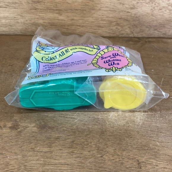 Vintage 1992 McDonalds Happy Meal Toy Disney Snow White Wishing Well Brand New - Picture 4 of 5